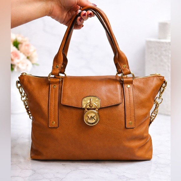 Michael Kors Handbags - 👜 Michael Kors Pebbled Leather Hamilton Satchel/Shoulder Bag – Luggage Brown